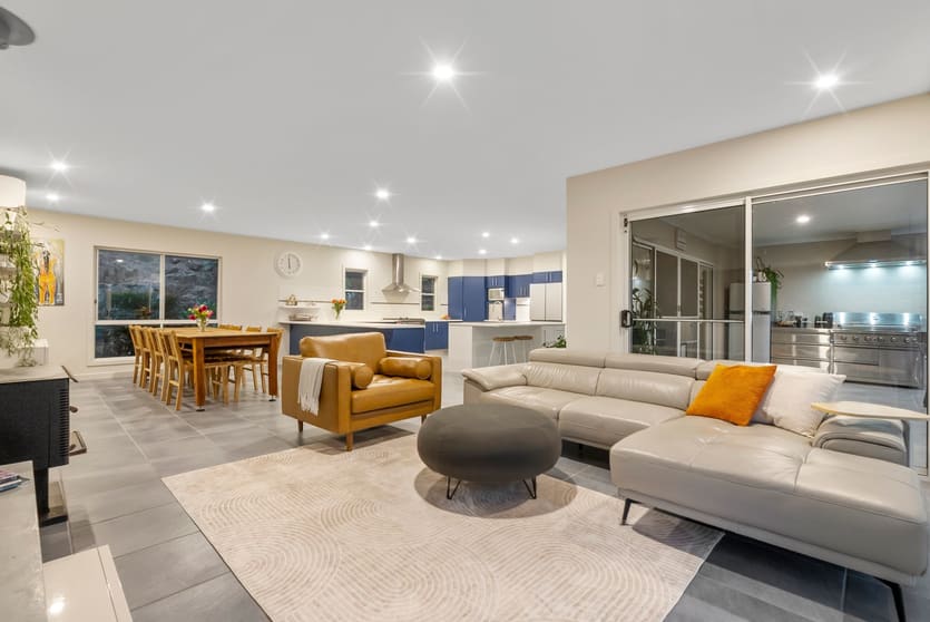 12 Mason Court Samsonvale QLD 4520 - Image 2
