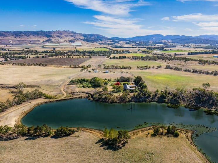 Click to view all images 383 Prossers Road Richmond TAS 7025 - Image 2