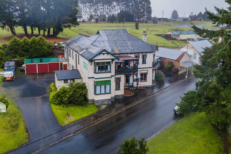 Click to view all images Hotel business for sale in Waratah - Image 2