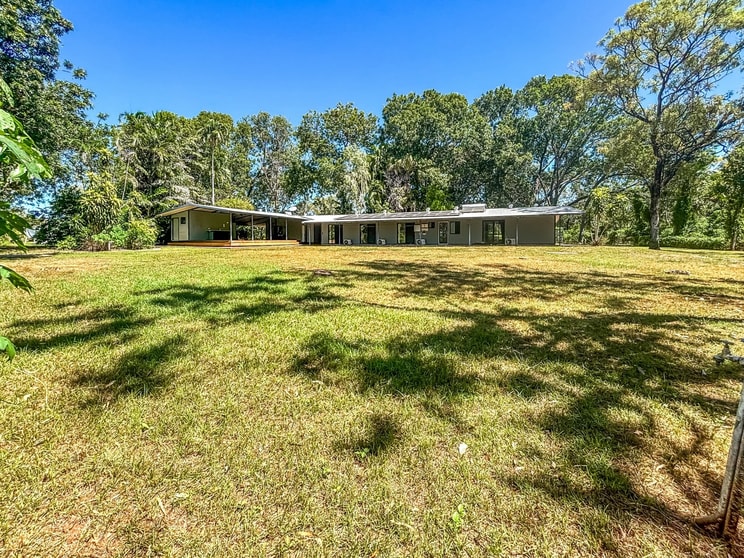 Click to view all images 70 Hendry Road Katherine NT 0850 - Image 1