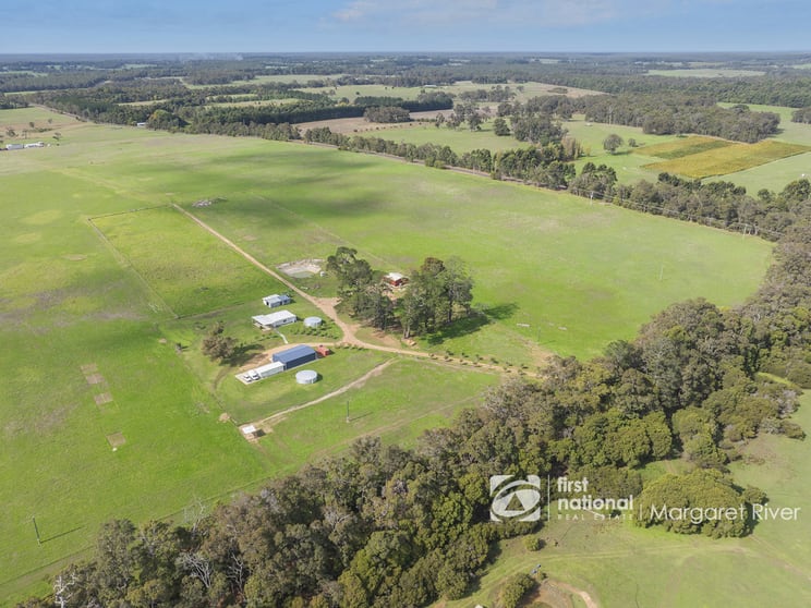 Click to view all images 38 Barrett Road Rosa Brook WA 6285 - Image 1