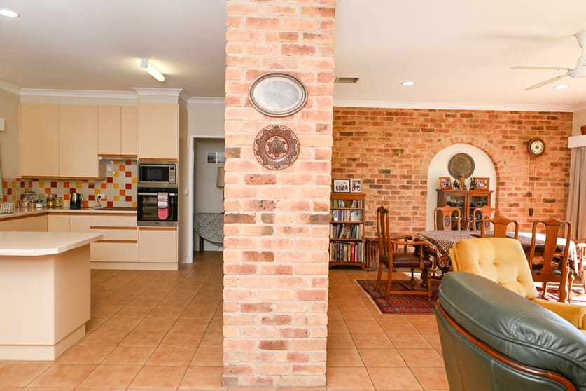 Click to view all images 476 Dry Plains Road Dairymans Plains NSW 2630 - Image 2