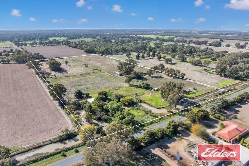 Click to view all images 479 Mitchell Road Echuca Village VIC 3564 - Image 2