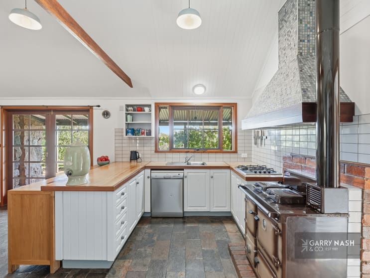 Click to view all images 419 Old Coach Road Byawatha VIC 3678 - Image 2