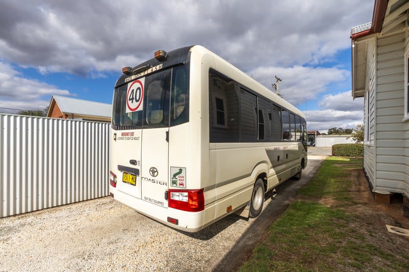 Click to view all images 11 Pitt Street* Ariah Park NSW 2665 - Image 2