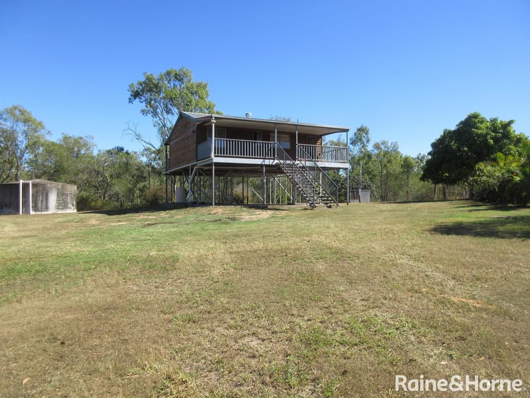 Click to view all images 252 Rickards Road Kolonga QLD 4671 - Image 2