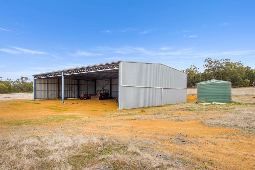 Click to view all images 496 North Road Wannamal WA 6505 - Image 3