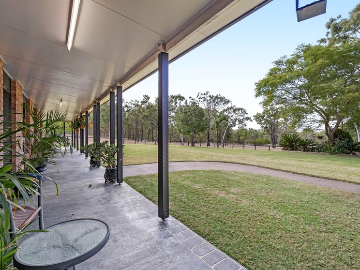 Click to view all images 76 Gilchrist Road Rosehill QLD 4370 - Image 3