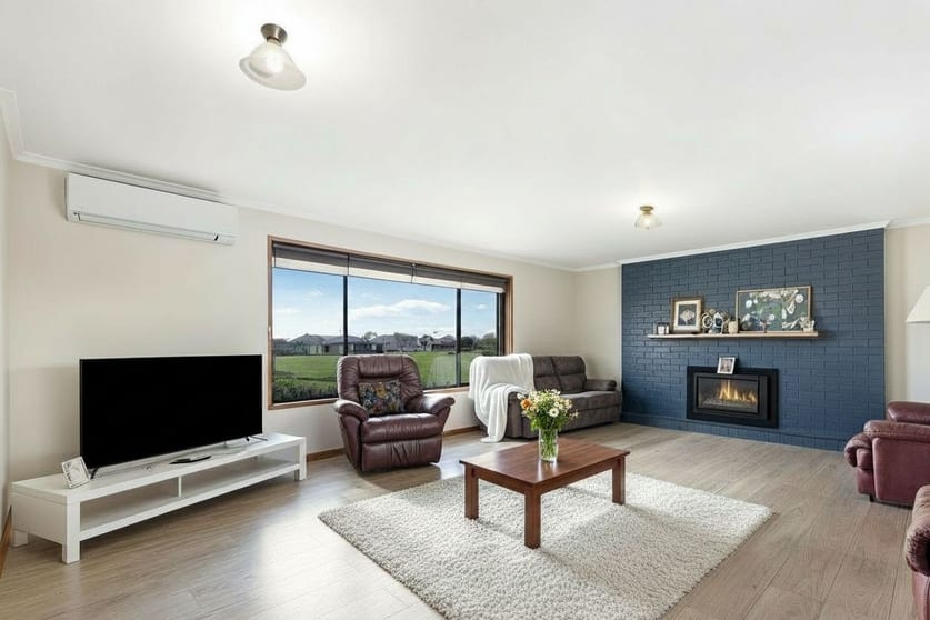 Click to view all images 105 Derril Road Portland VIC 3305 - Image 3