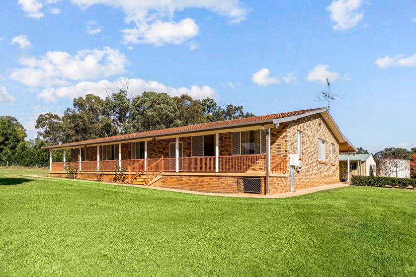 Click to view all images 125 Theresa View Road Theresa Park NSW 2570 - Image 2
