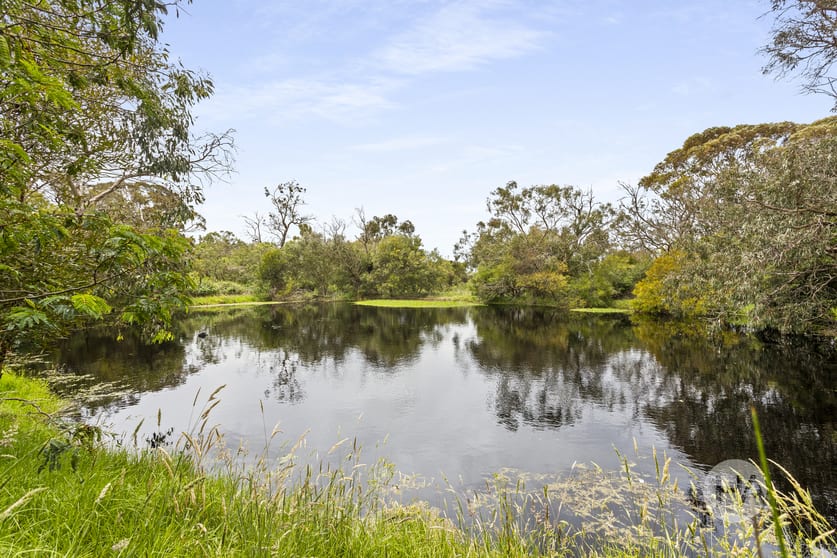 Click to view all images 575 Baxter Tooradin Road Langwarrin South VIC 3911 - Image 2