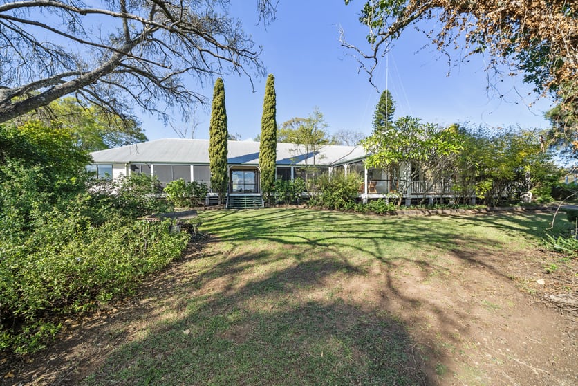 Click to view all images 520 Linthorpe Road Pittsworth QLD 4356 - Image 1