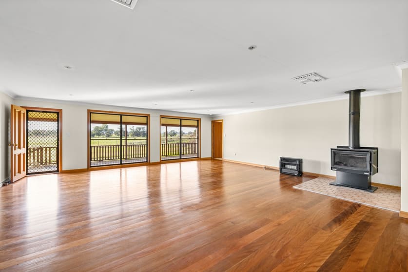 Click to view all images 14628 New England Highway Tamworth NSW 2340 - Image 3