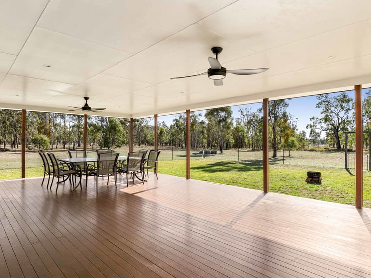 37 Dennison Park Drive Leyburn QLD 4365 - Image 3