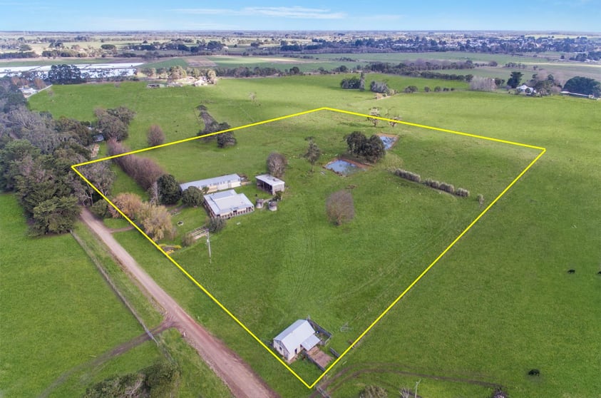 Click to view all images 55 Camerons Lane Heywood VIC 3304 - Image 2