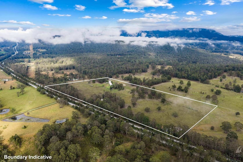 Click to view all images 13179 Pacific Highway Coolongolook NSW 2423 - Image 2