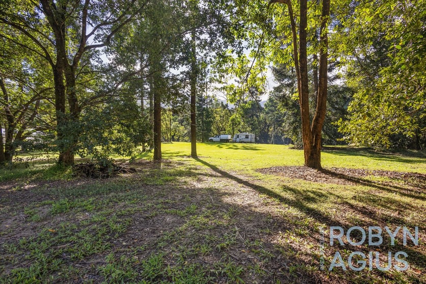 Click to view all images 566 Gorge Road Finch Hatton QLD 4756 - Image 3