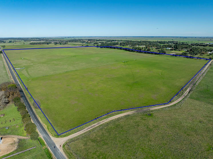 Lot 3 and 4 Old Caves Road Naracoorte SA 5271 - Image 1
