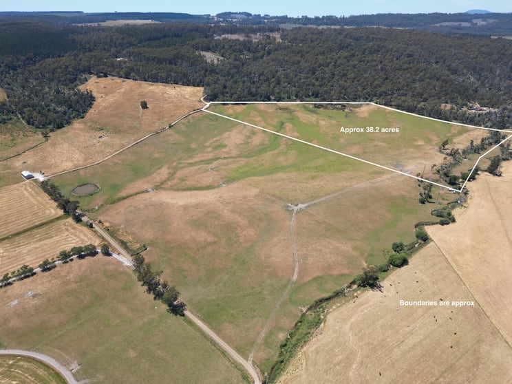 Click to view all images 226 Gundagai Road Bangor TAS 7267 - Image 2