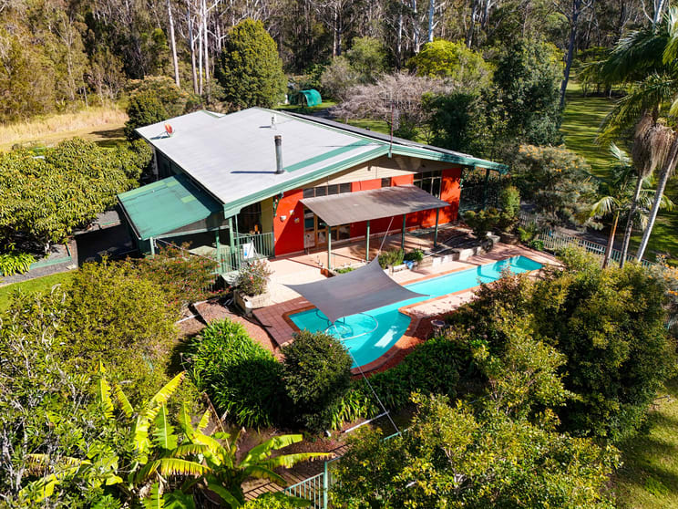 Click to view all images 80 Shallow Bay Road Coomba Bay NSW 2428 - Image 1
