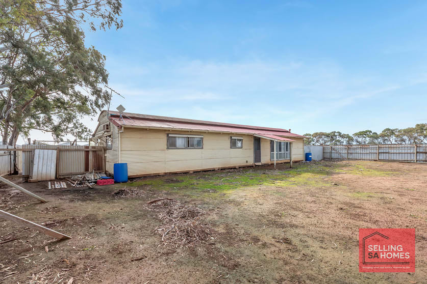 Click to view all images 39 FLINDERS STREET Waterloo Corner SA 5110 - Image 3