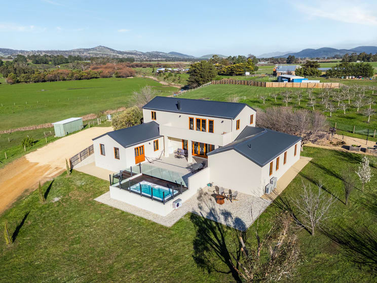 Click to view all images 596 Colebrook Road Campania TAS 7026 - Image 3