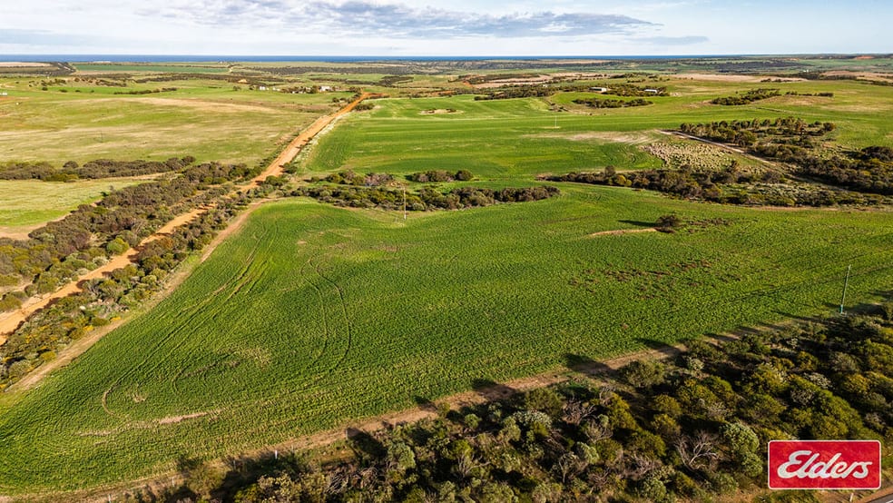 Click to view all images Lot 1 Starling Road Bowes WA 6535 - Image 2