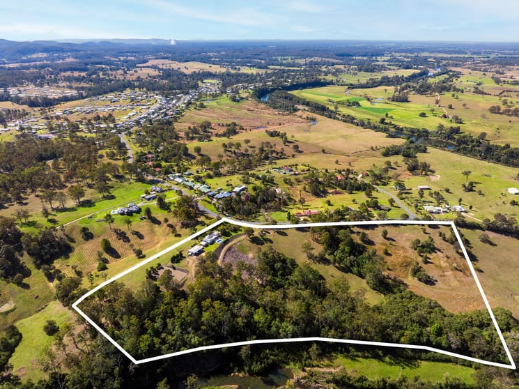 Click to view all images 64 Koree Island Road Beechwood NSW 2446 - Image 2