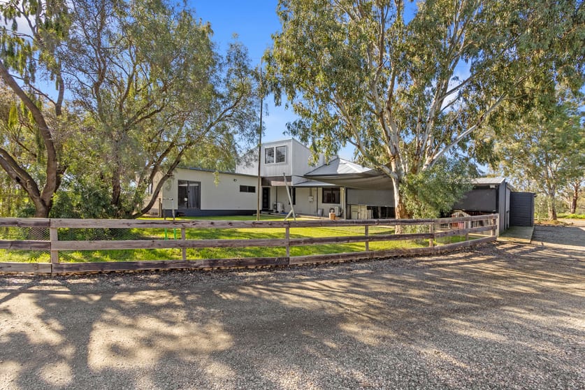 Click to view all images 171 Rowe Road Lower Light SA 5501 - Image 3