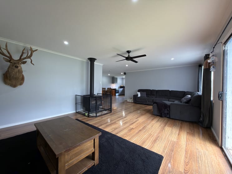 105 Coppabella Road Rosewood NSW 2652 - Image 3