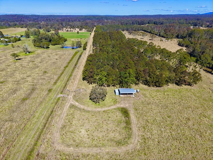 Click to view all images 43 Redbank Road Pampoolah NSW 2430 - Image 3