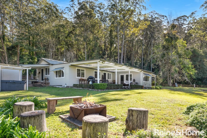 Click to view all images 935 Illaroo Road Tapitallee NSW 2540 - Image 2