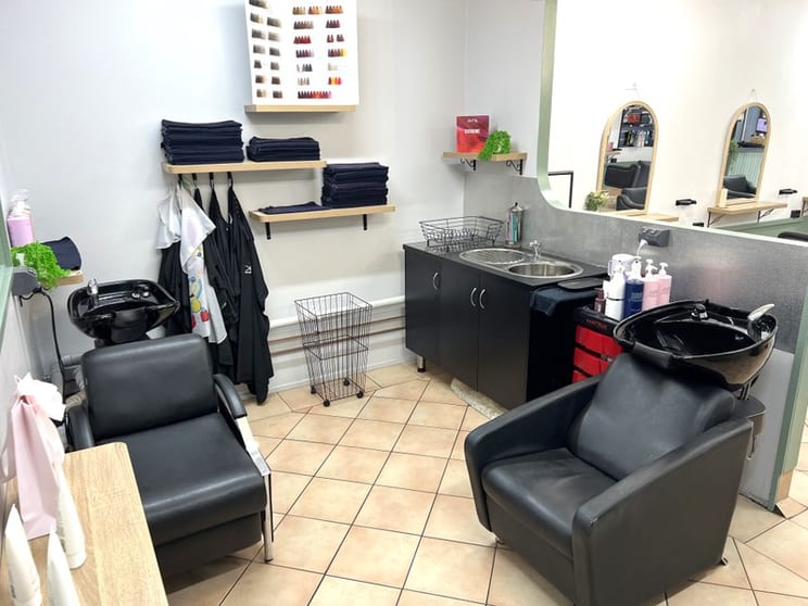 Hairdresser  business for sale in Kingaroy - Image 3