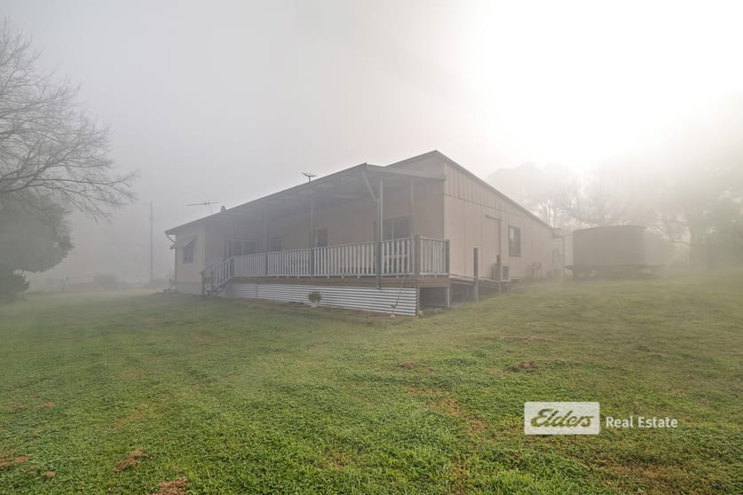 372 Yourdamung Road Palmer WA 6225 - Image 2