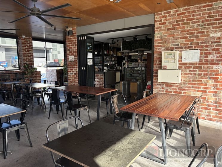 Click to view all images Food, Beverage & Hospitality business for sale in Molendinar - Image 3