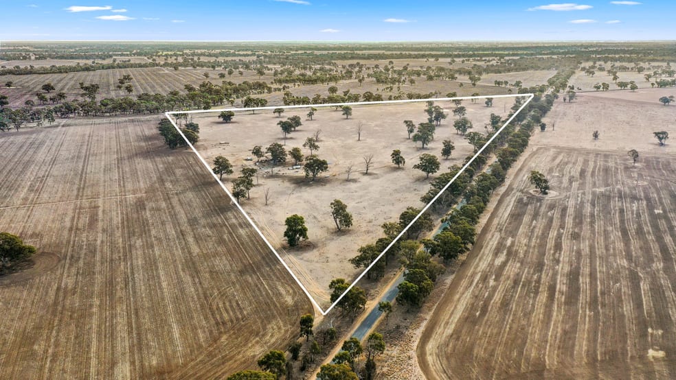 424 Arcadia Two Chain Road Arcadia South VIC 3631 - Image 1