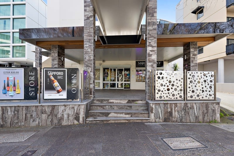 Click to view all images 1/130a Mounts Bay Road Perth WA 6000 - Image 1