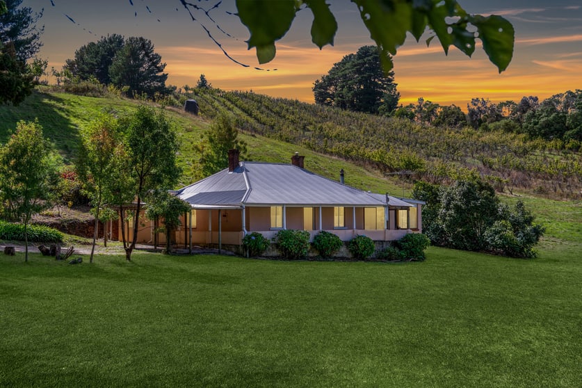 Click to view all images 76 Plummers Road Forest Range SA 5139 - Image 1
