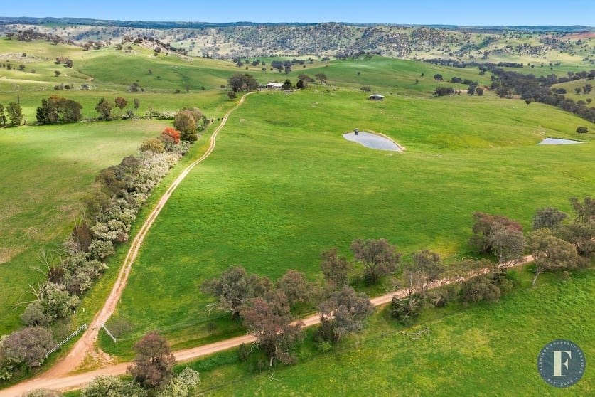 Click to view all images 355 Ironbark Lane Frogmore NSW 2586 - Image 1