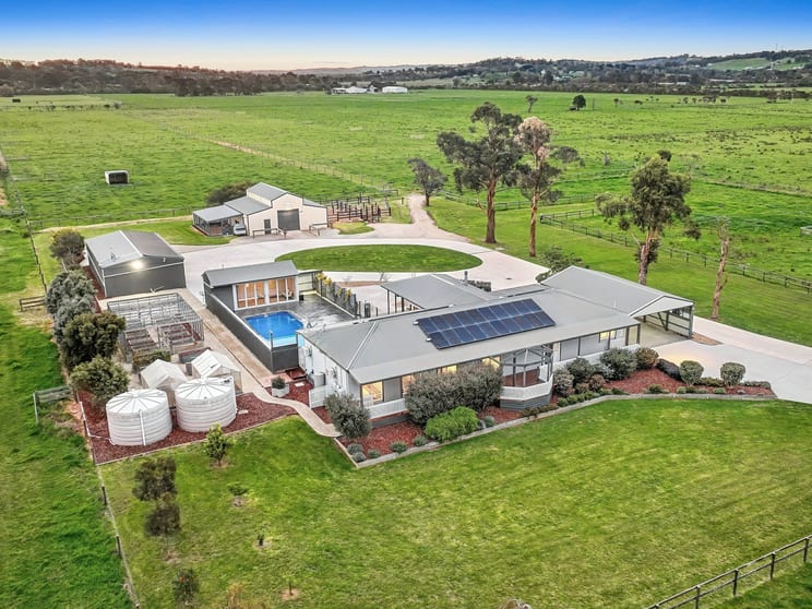 Click to view all images 180 Fourteen Mile Road Garfield VIC 3814 - Image 1