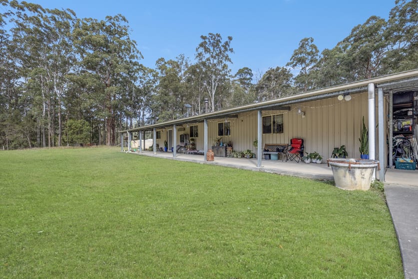 Click to view all images 140 Lilli Pilli Road Kundabung NSW 2441 - Image 3