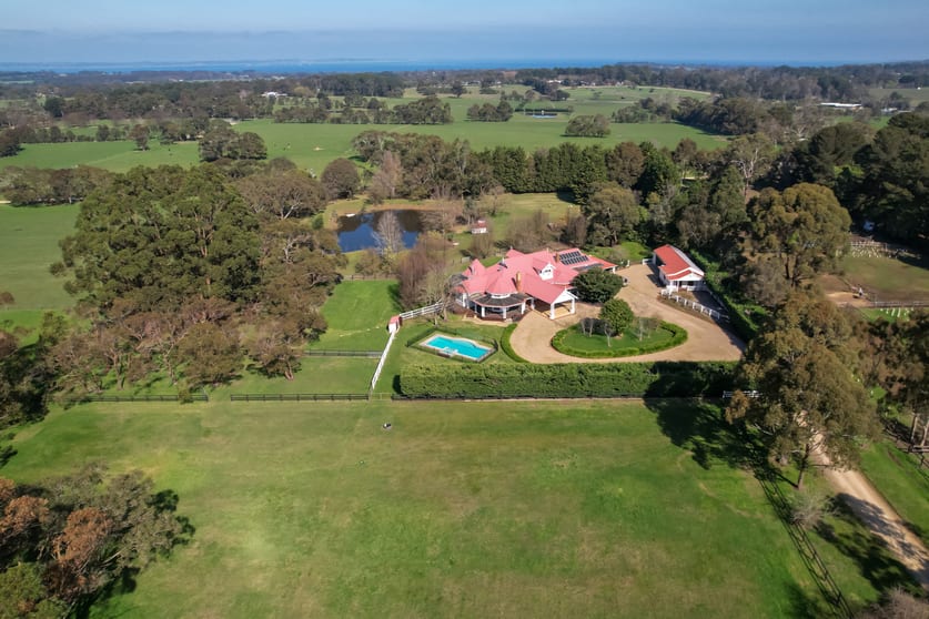Click to view all images 79 Bittern-Dromana Road Balnarring VIC 3926 - Image 2