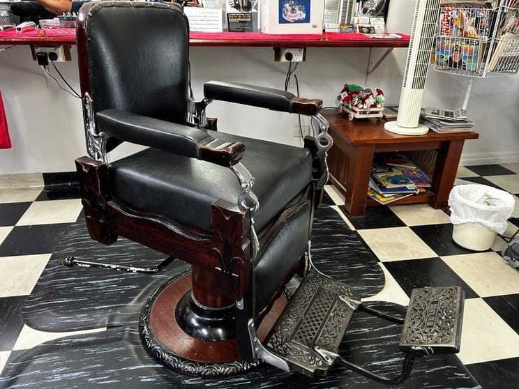 Click to view all images Hairdresser business for sale in Charters Towers City - Image 2