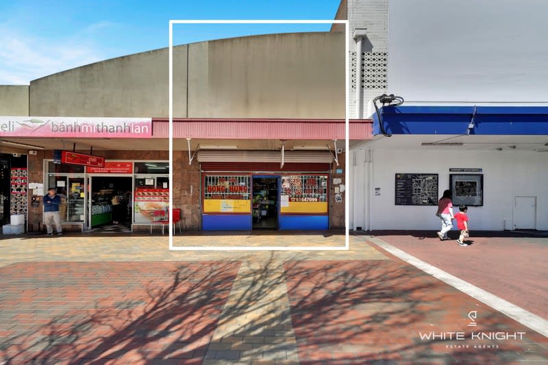 Click to view all images Shop 1/302 Hampshire Road Sunshine North VIC 3020 - Image 1