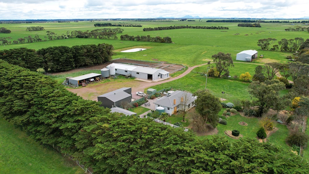 Click to view all images 57 Estate Road Caramut VIC 3274 - Image 2