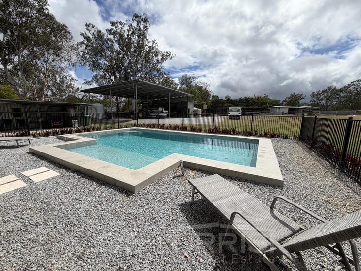 Click to view all images 503 Emerald End Road Mareeba QLD 4880 - Image 2