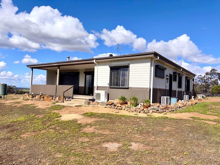 Click to view all images 803 Snows Road Gillimanning WA 6370 - Image 2