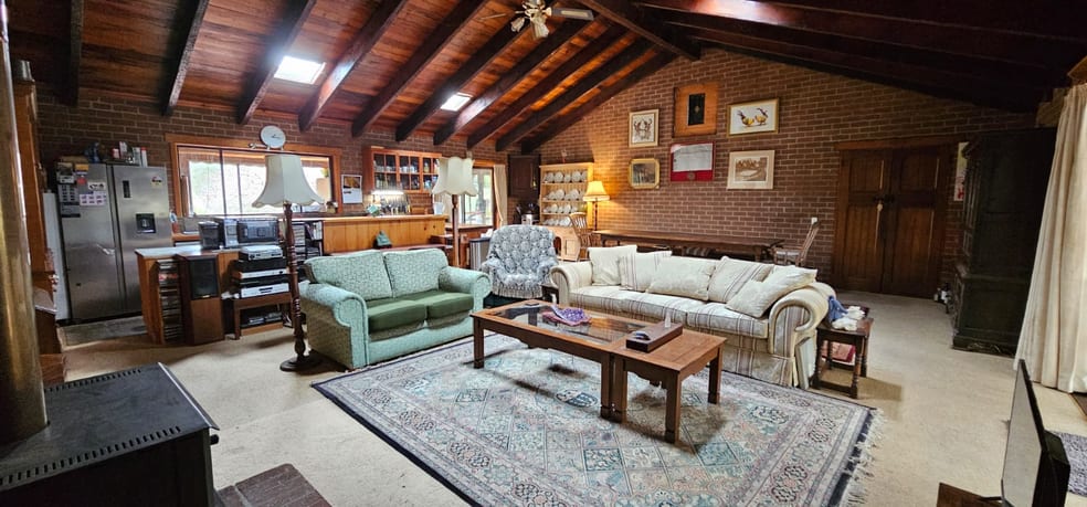 Click to view all images 154 Judds Road Scarsdale VIC 3351 - Image 2