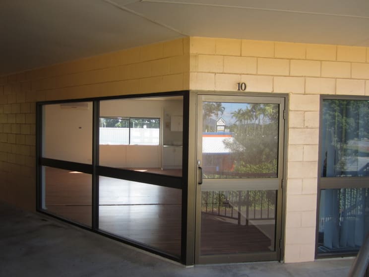 Click to view all images Suite 10/1057 Captain Cook Highway Smithfield QLD 4878 - Image 3
