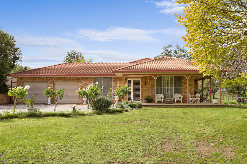 Click to view all images 698 Castlereagh Highway Mudgee NSW 2850 - Image 1